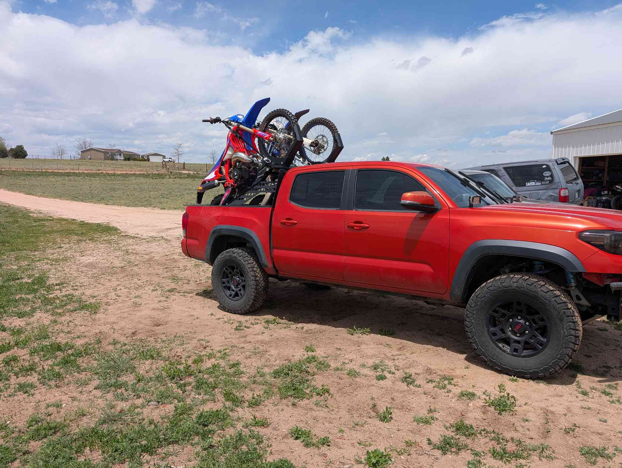 Chase Rack System - Essential Build // 3 Moto (For 4'10"-5'4" Beds)