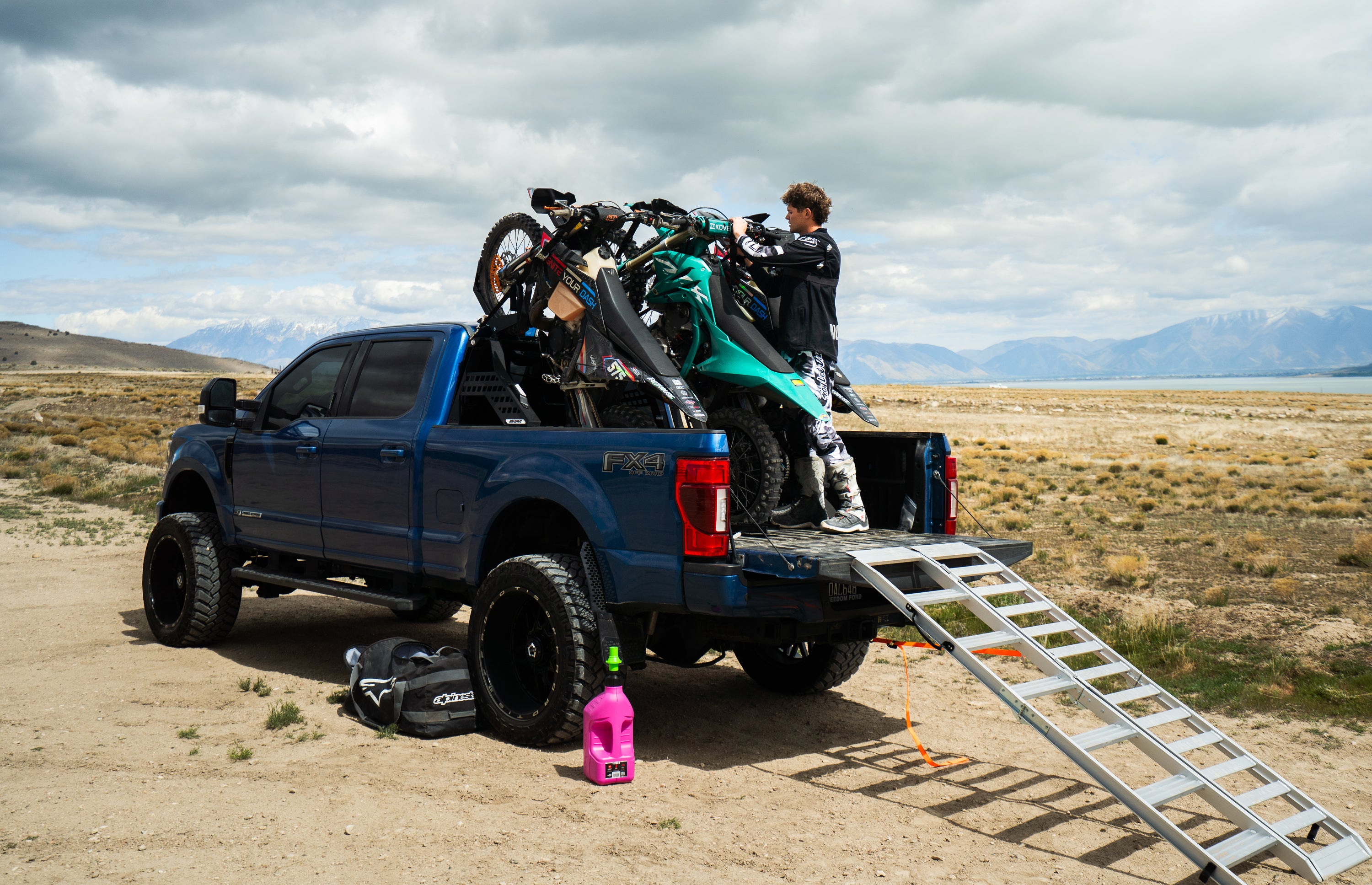Chase Rack System - Essential Build // 3 Moto